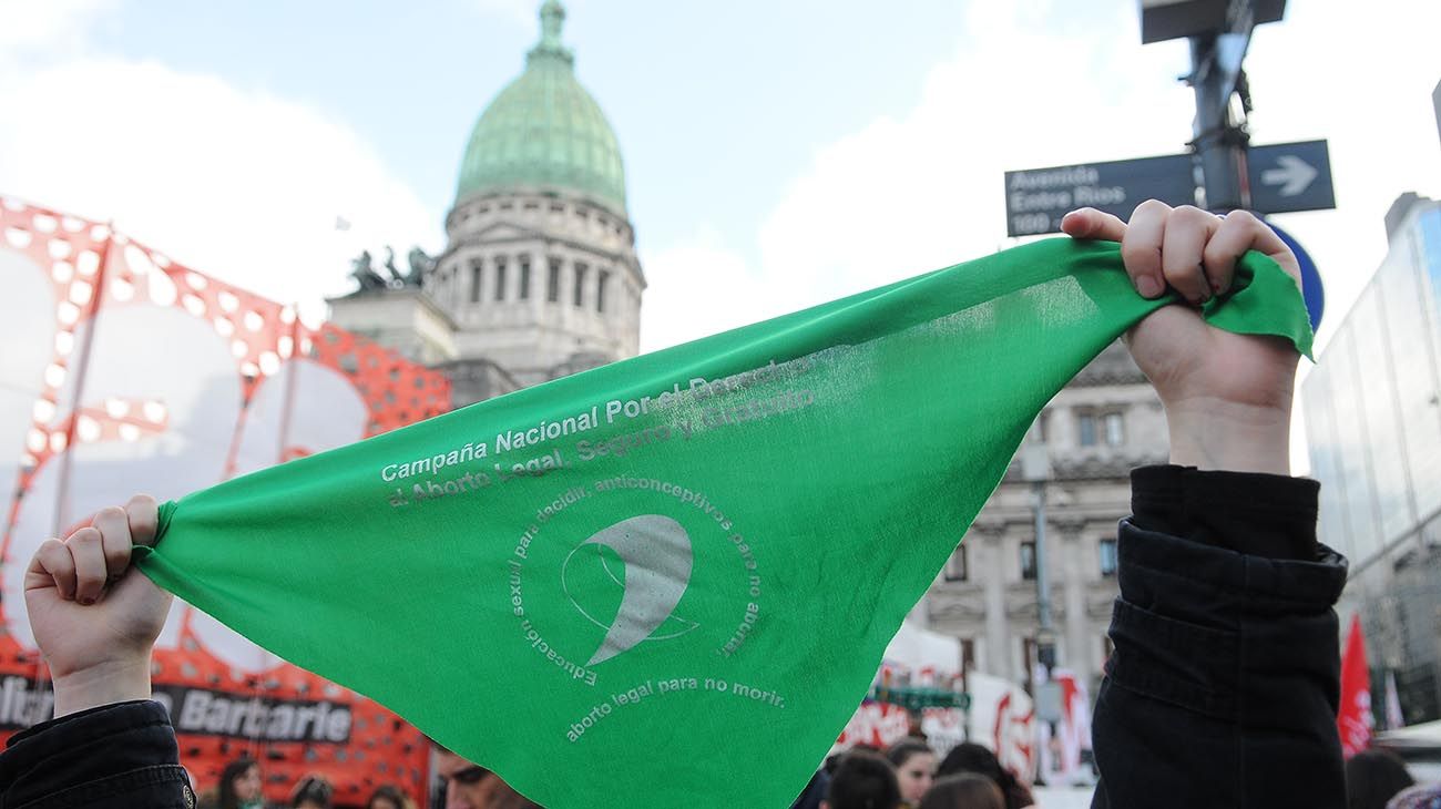 Aborto legal: la Campaña cumple 15 años con un pañuelazo virtual y marchas en redes