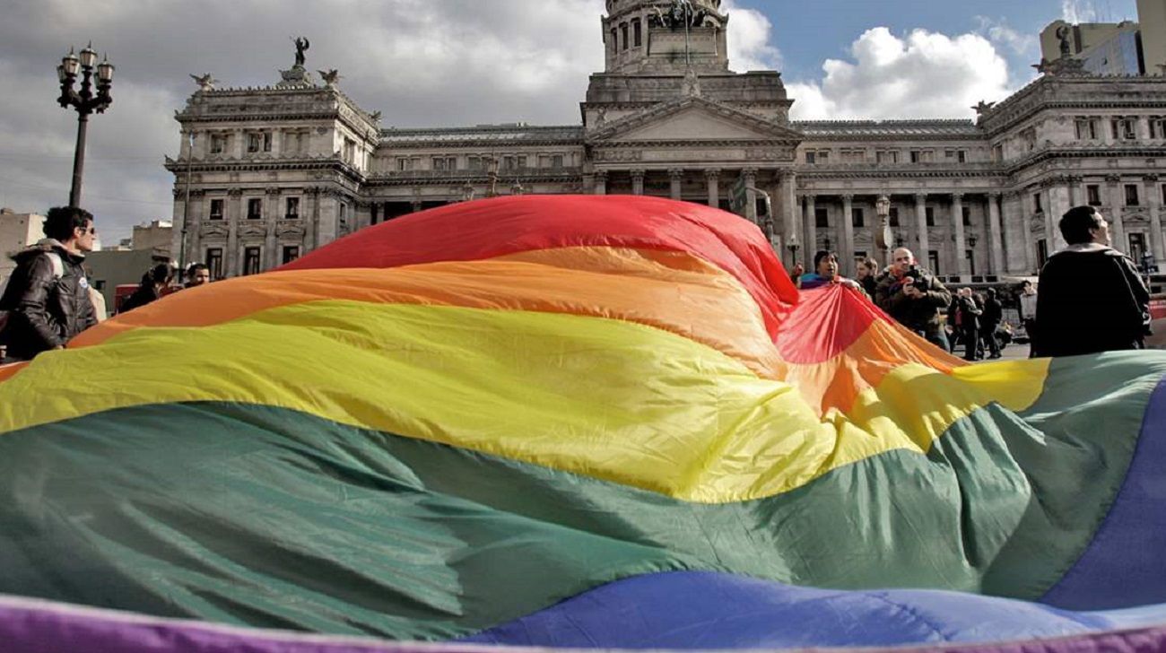 Los candidatos y dirigentes políticos que decidieron hacer pública su orientación sexual