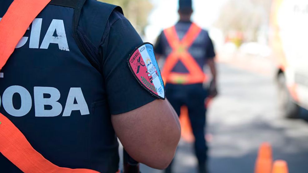 Otro escándalo en la Policía de Córdoba: una agente consumía cocaína mientras patrullaba