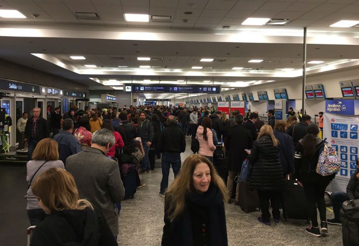 Aeronáuticos: no hubo acuerdo pero descartan medidas de fuerza