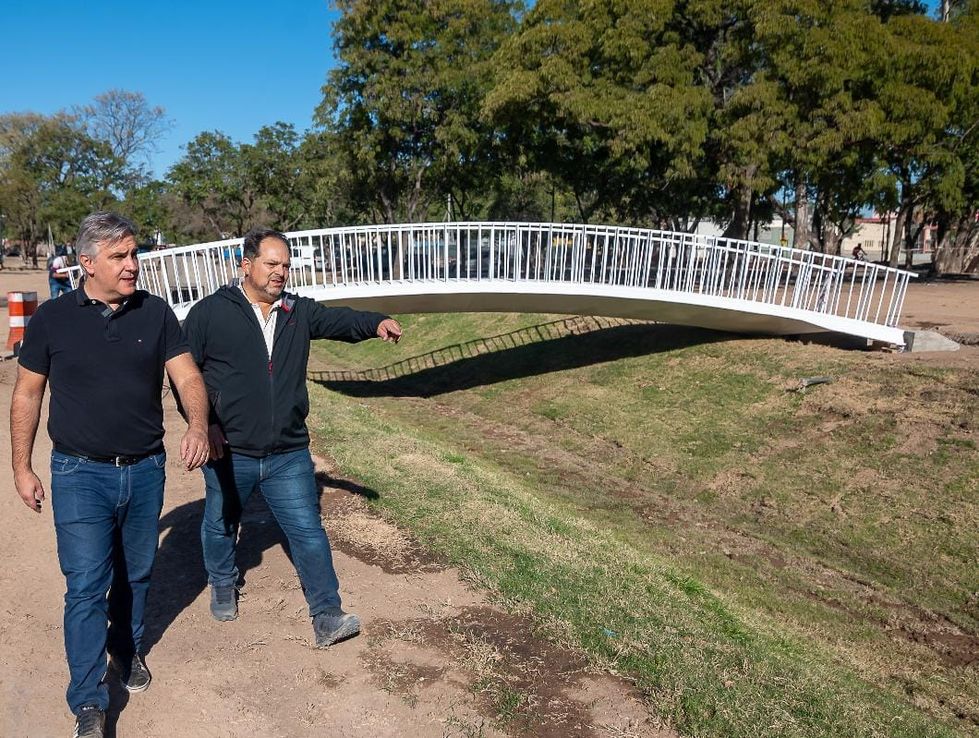 Llaryora acelera obras clave con la mira puesta en 2023