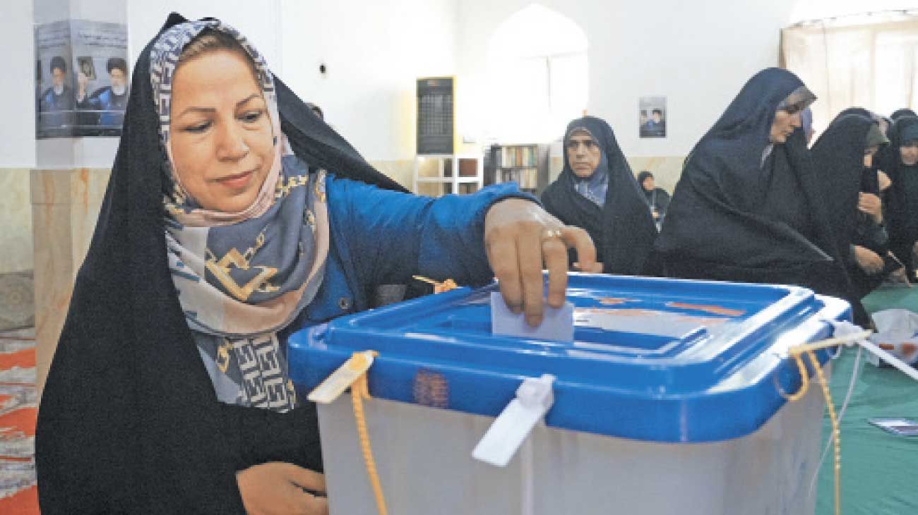 Irán va a las urnas para elegir al sucesor del presidente ultraconservador Raisi