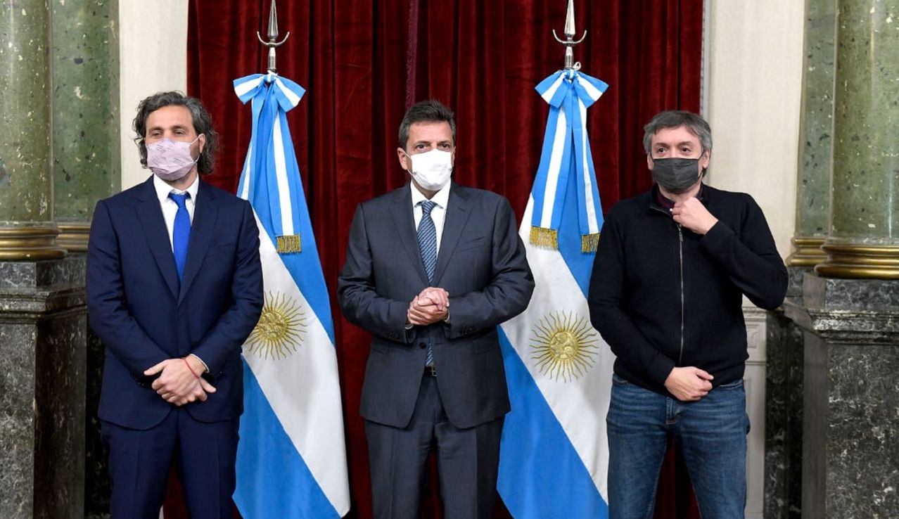 Santiago Cafiero: "El lunes vamos a estar firmando con el laboratorio Moderna nuevas dosis para nuestro país"
