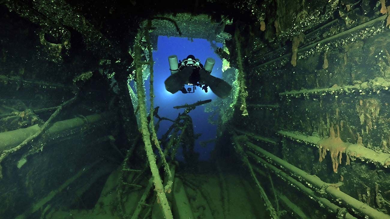 Descubren objetos valiosos del Britannic, el gemelo del Titanic, en aguas de Grecia