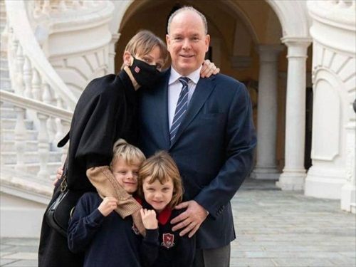 Charlene regresa a Mónaco tras pasar seis meses en Sudáfrica sin hijos ni marido