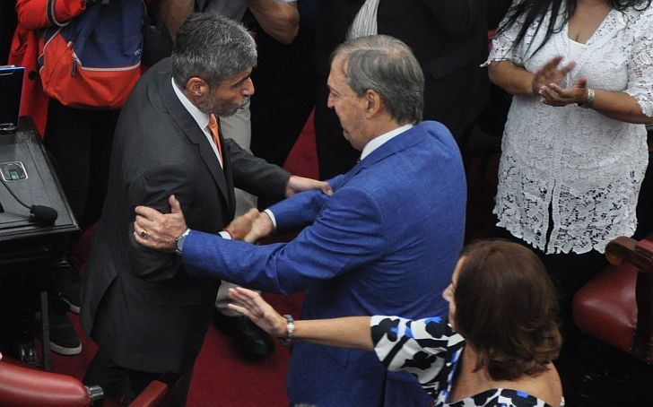 “El episodio que vivió el gobernador no lo obliga a modificar su conducta”
