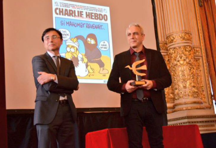 Charlie Hebdo: "Decidimos seguir publicando; si cedemos ganarán los terroristas"