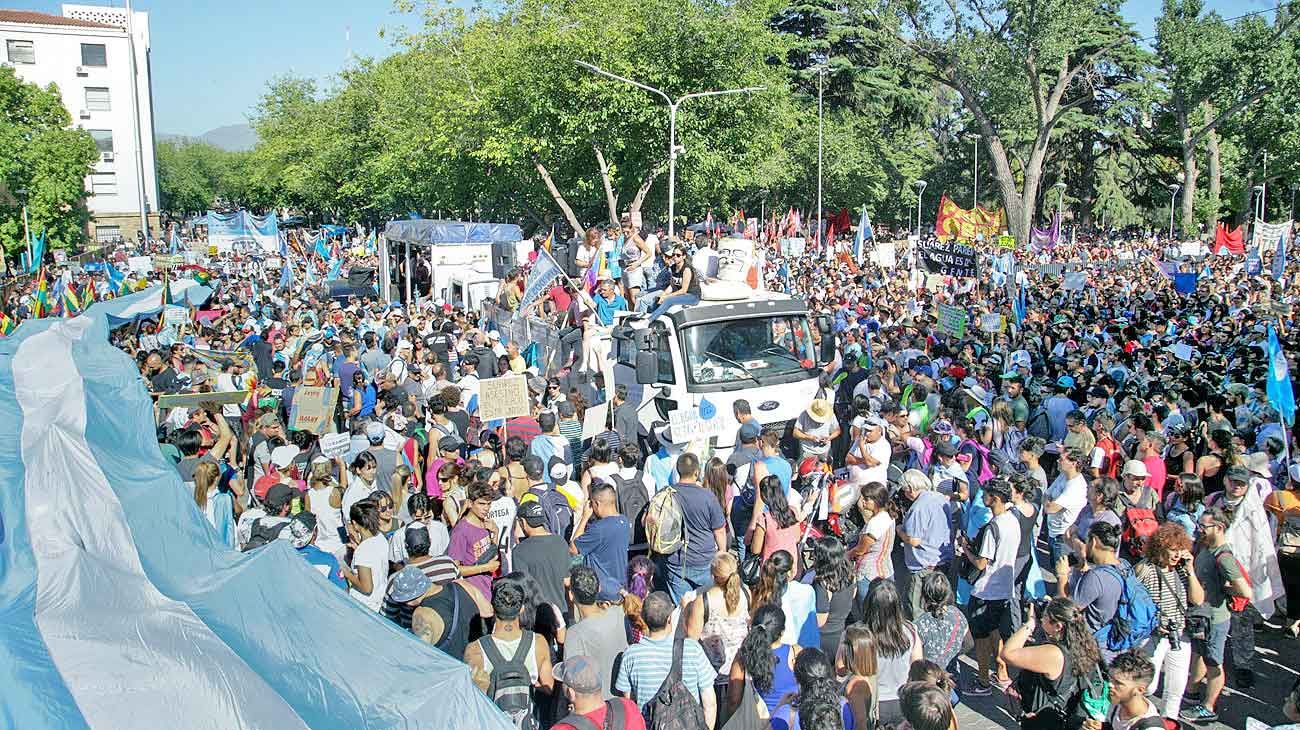 En Mendoza, el agua es un bien tan escaso como determinante