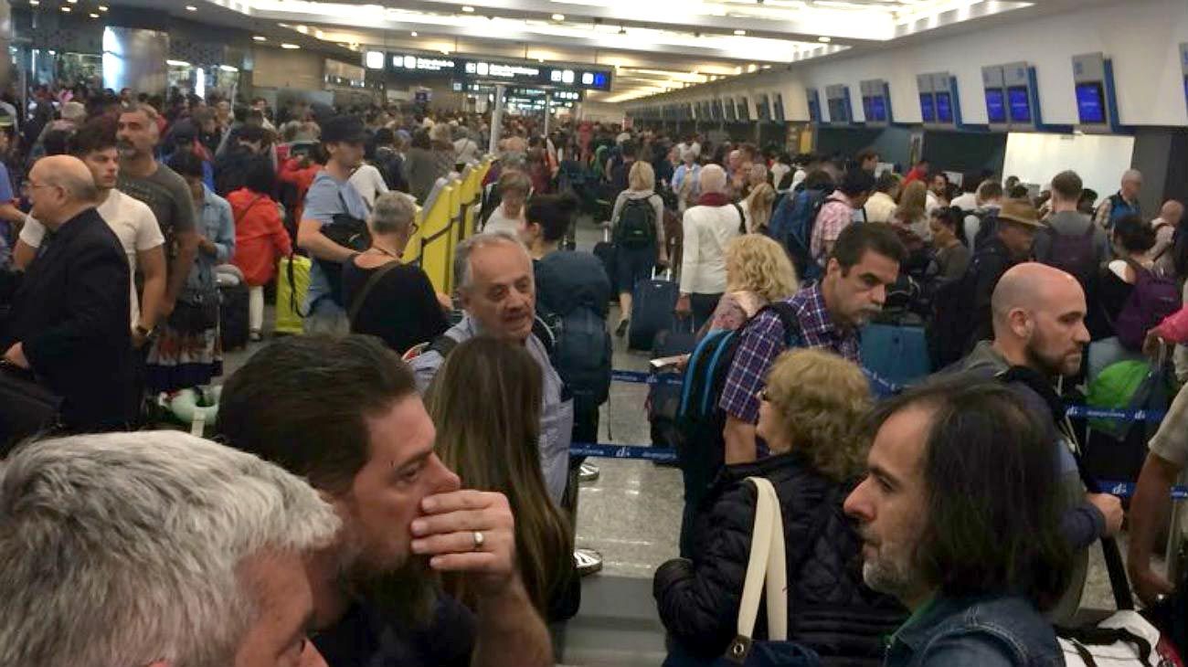 Se cancelaron 47 vuelos de Aerolíneas Argentinas por las asambleas