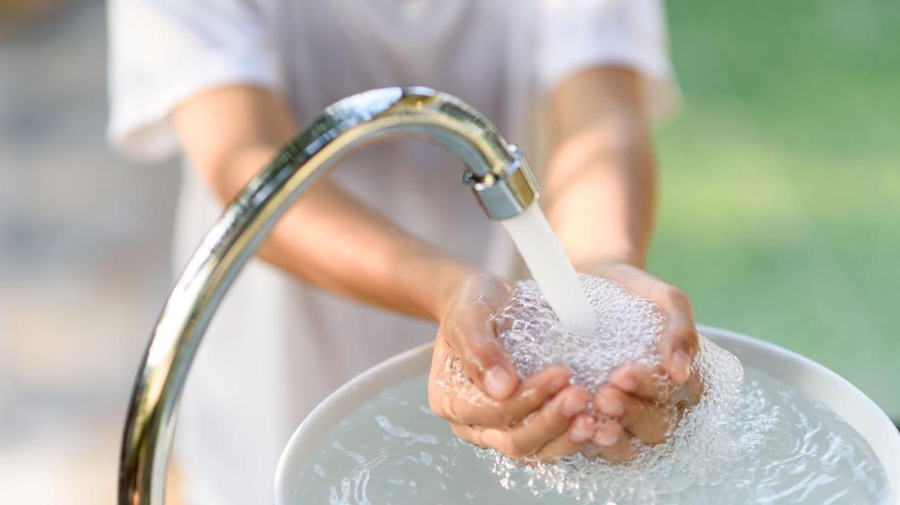 AySA explicó las razones del mal olor del agua en algunos barrios porteños
