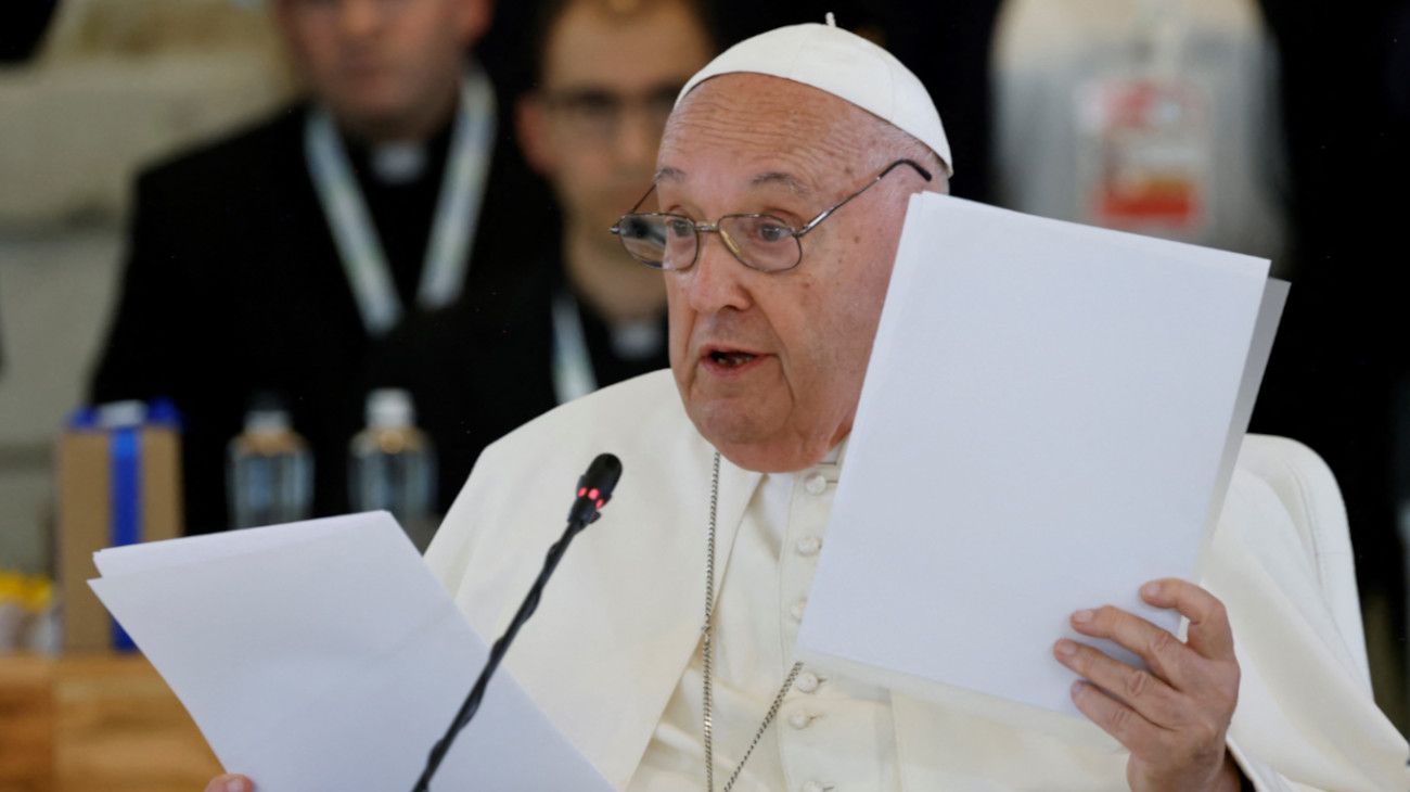 El Papa Francisco alertó sobre los riesgos de la Inteligencia Artificial y pidió que las decisiones las tome el ser humano