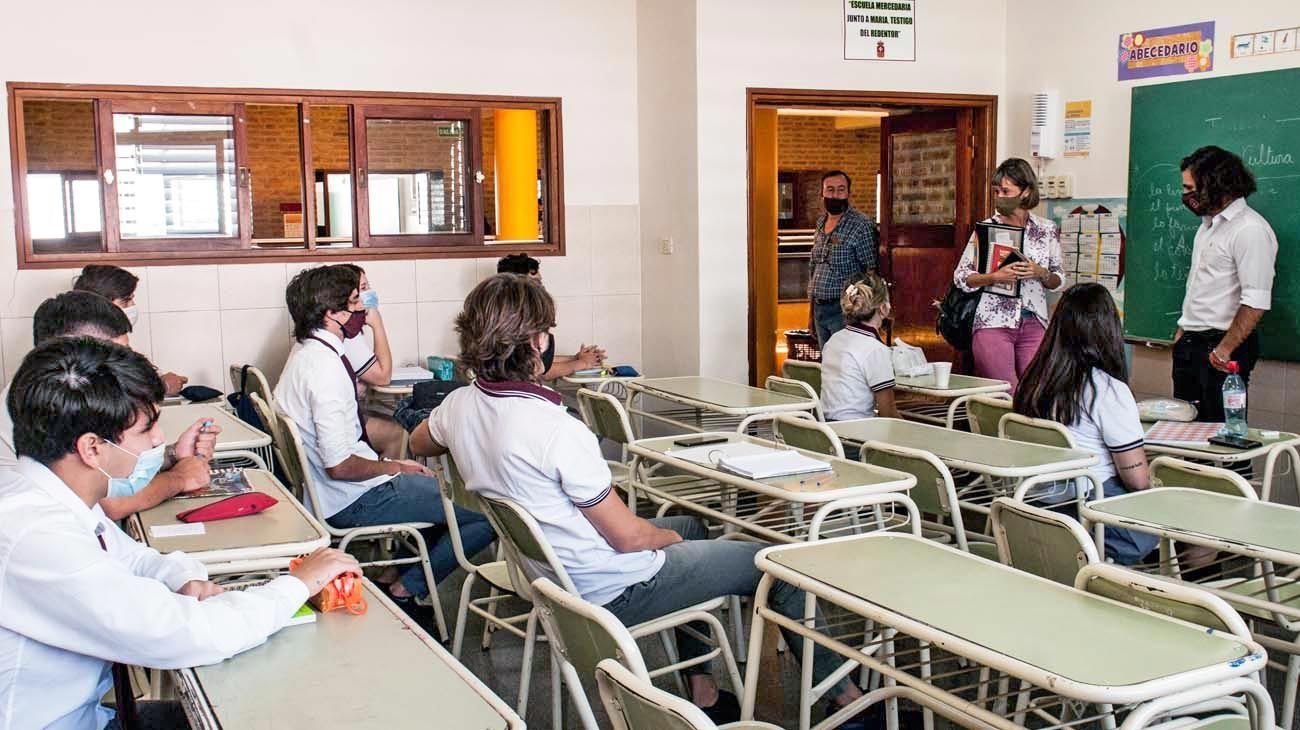 Buscan intensificar la presencialidad en escuelas desde el 1º de septiembre