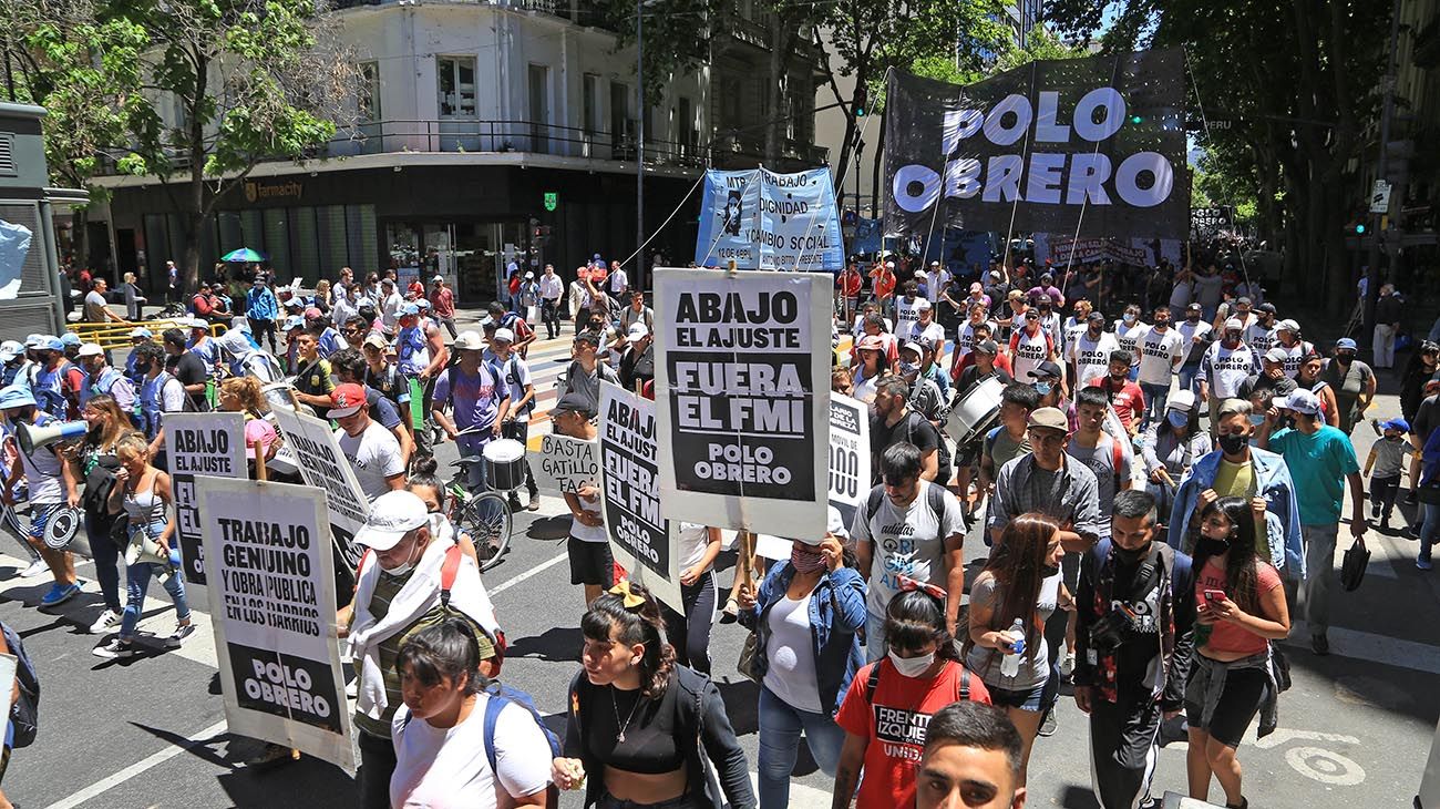 Jornada Nacional Piquetera contra el FMI paralizó el centro porteño