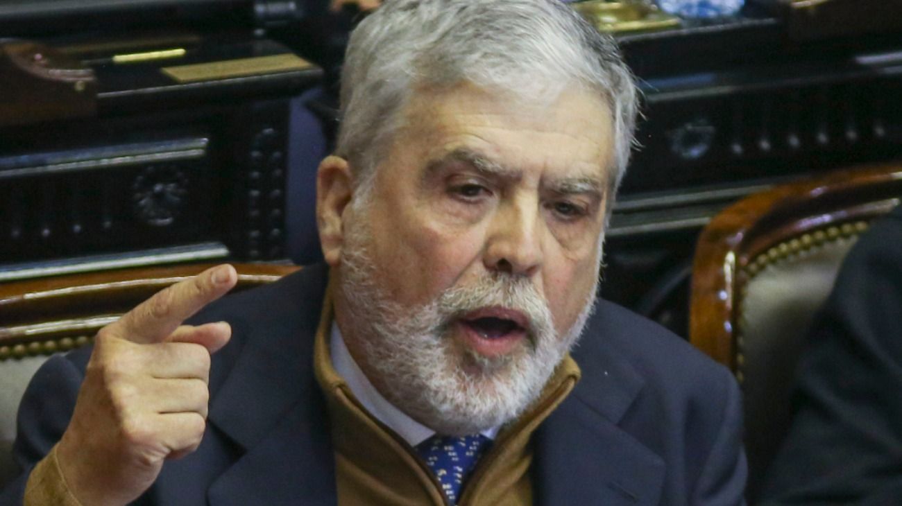 Conceden arresto domiciliario a Julio De Vido pero seguirá preso