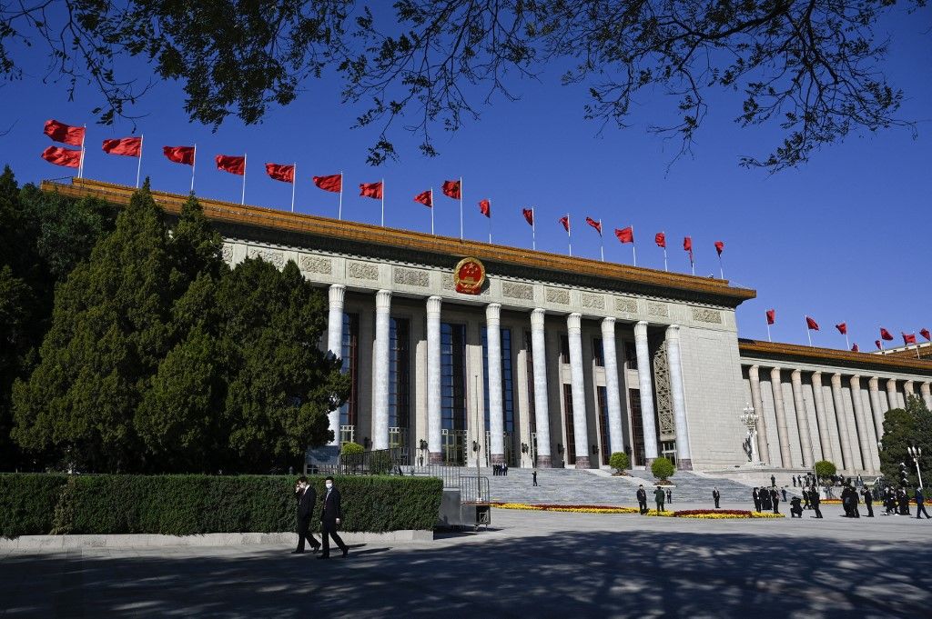 La reservas de los mercados financieros chinos perdieron US$8.800M el mes pasado