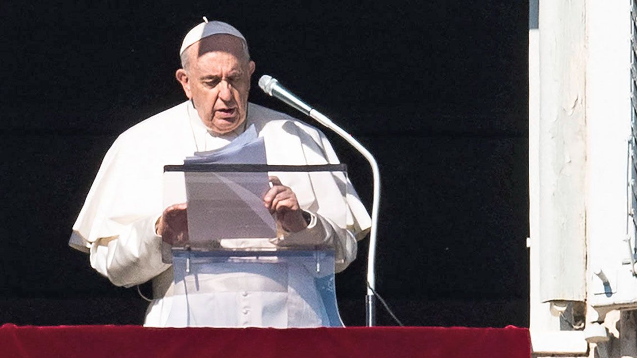 El Papa dijo que la violencia contra la mujer ultraja a Dios