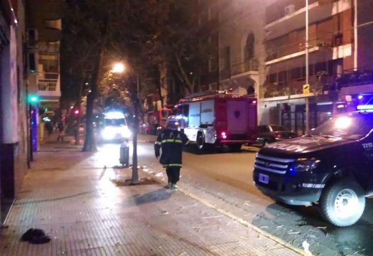 Palermo: se incendiaba el edificio, saltó al vacío desde el séptimo piso y está grave