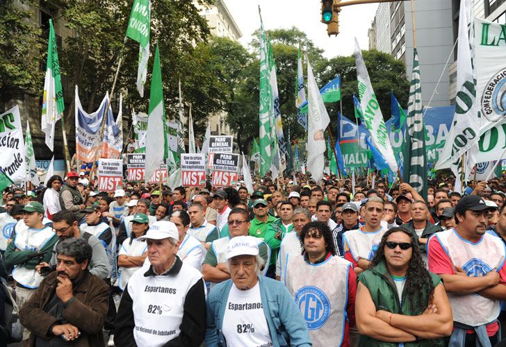Las paritarias, la próxima batalla de los principales sindicatos