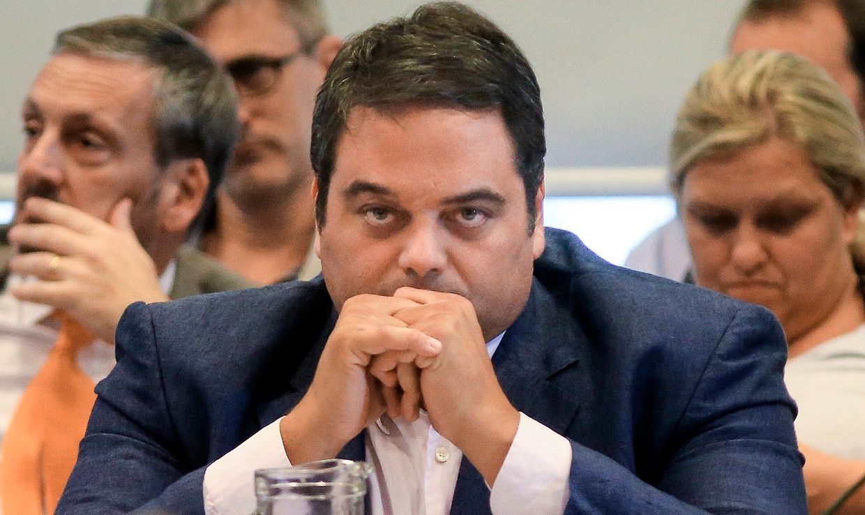 El Gobierno ratificó que el medio aguinaldo pagará ganancias