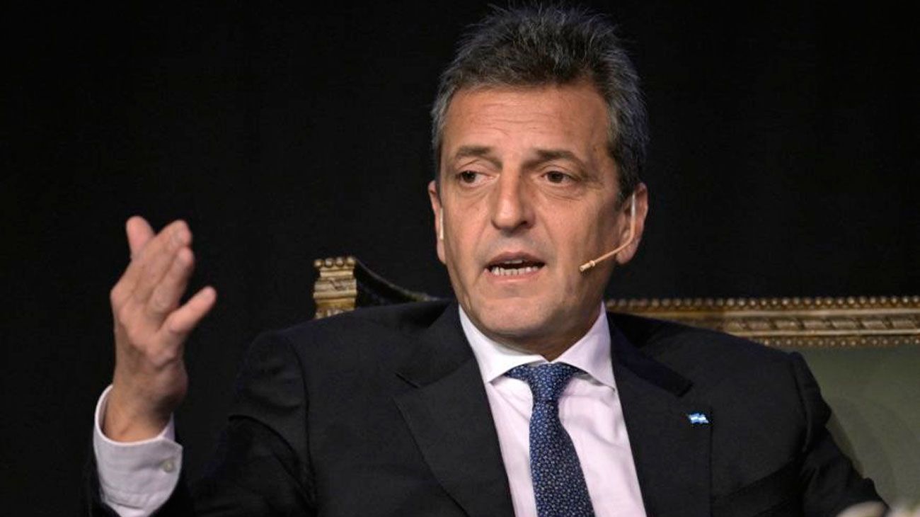 El Gobierno dispuso nuevas restricciones para frenar los dólares financieros