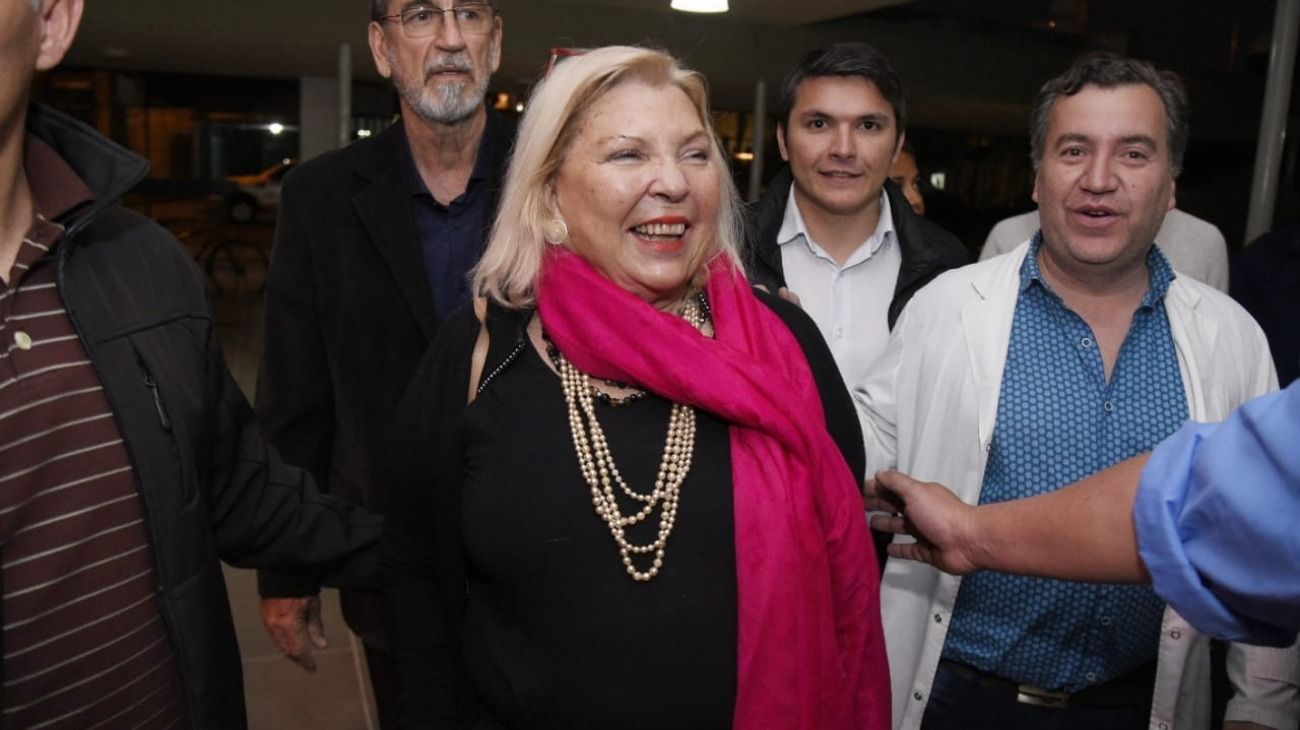 Elisa Carrió recordó el 2001 y advirtió: "Ahora quieren ponernos los muertos"