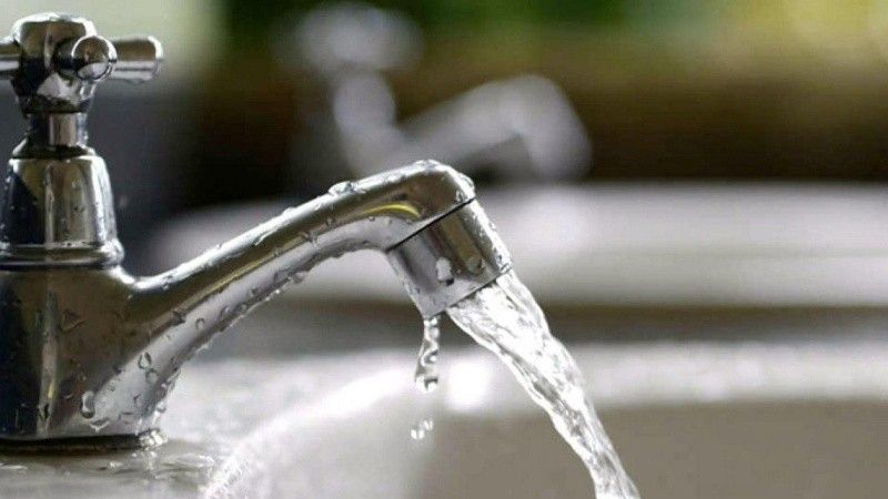 Alertan sobre un brote de fiebre tifoidea: ¿qué es y cómo prevenirla?