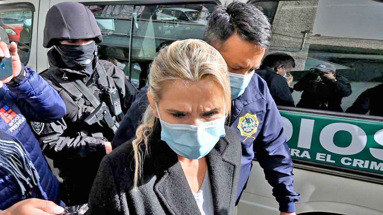 Junto a otros ex presidentes, calificó de “abusiva” la condena a Áñez