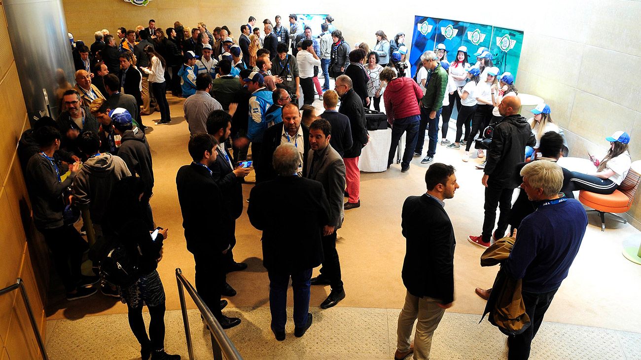 YPF junto a más de mil jóvenes emprendedores en el Desafío Eco 2018