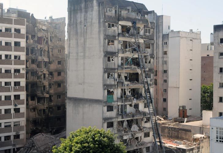 "Agarren lo que tengan y salgamos de acá ya mismo, el edificio va a estallar"