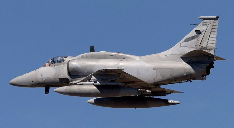 Córdoba: aterrizaje de emergencia de un avión militar por una alerta de incendio