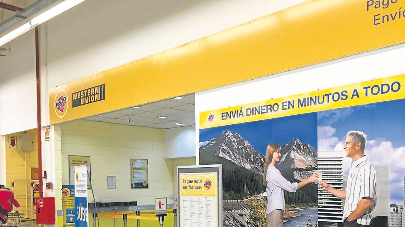Vuelven los giros de dinero del exterior para llegar a fin de mes