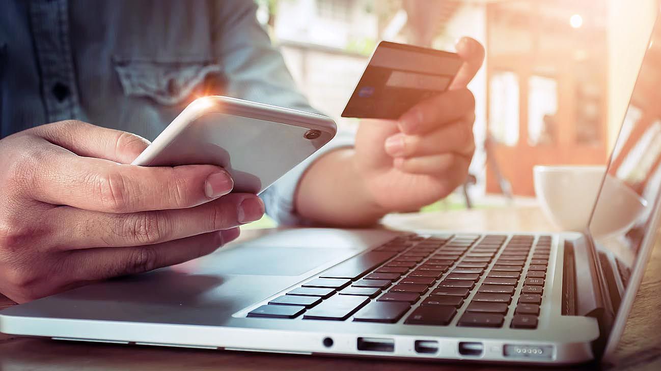 Lentes de contacto por internet: las ópticas llegan al comercio electrónico