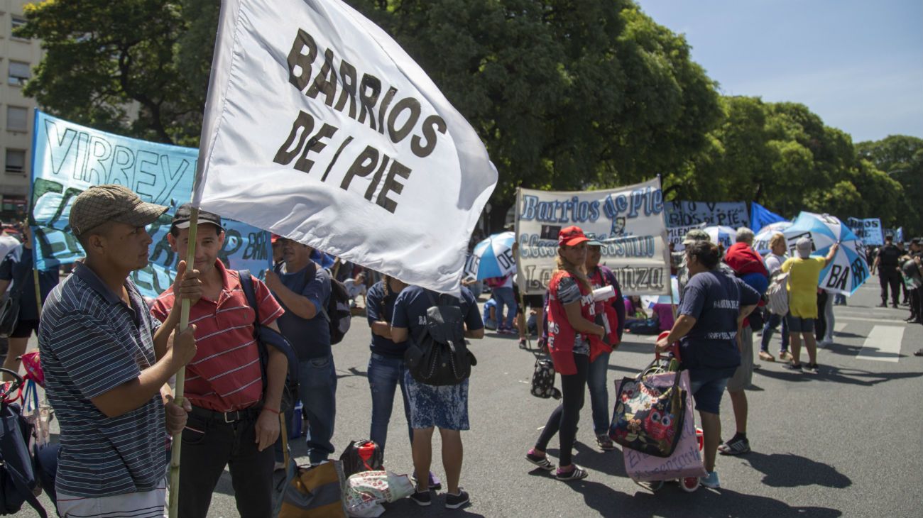 Barrios de Pie prepara cortes, ollas populares, acampes y piquetes en 20 provincias
