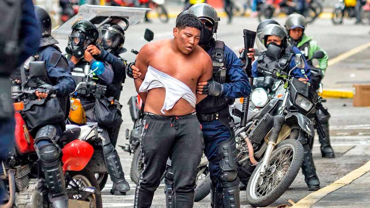 Arrestos y secuestros para infundir terror