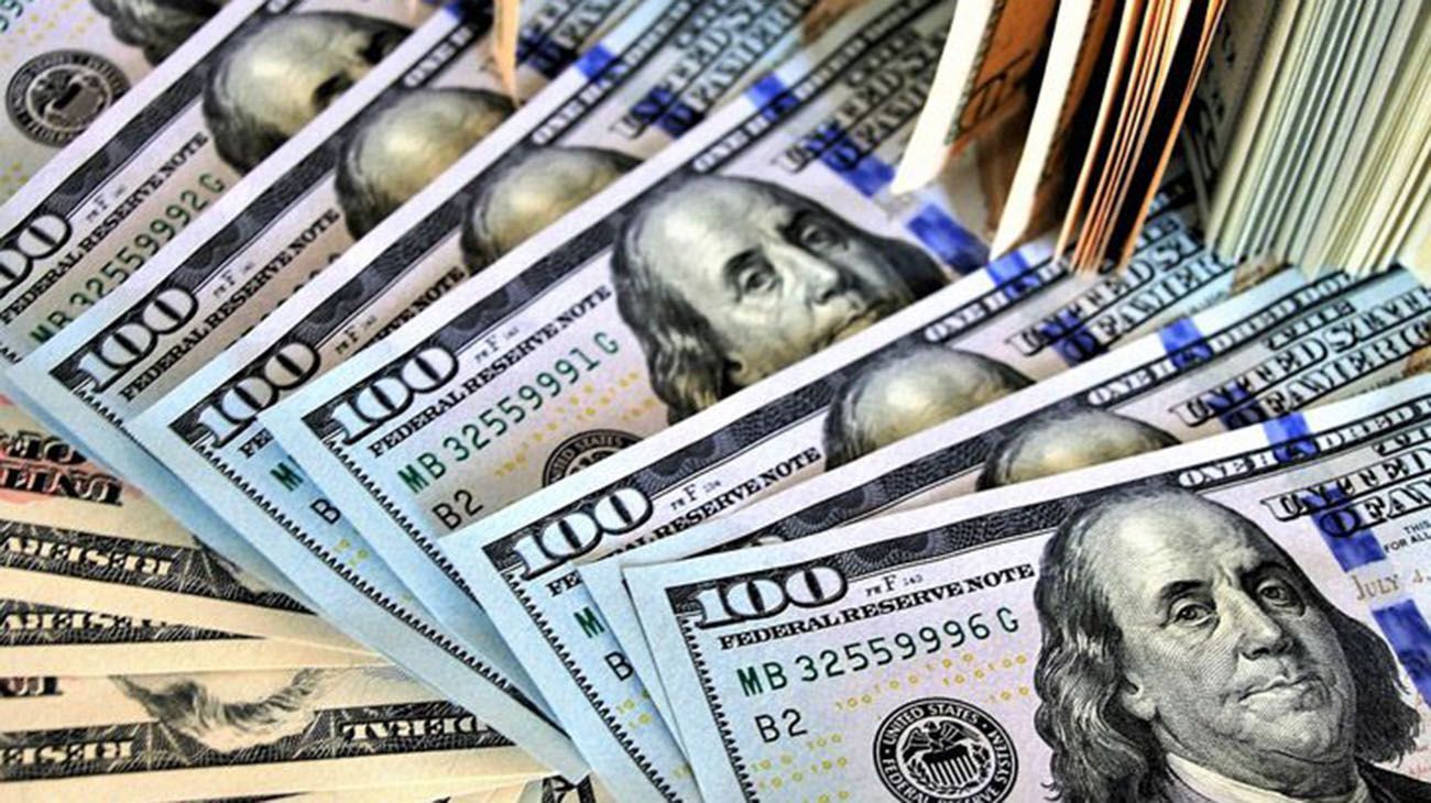 El dólar anotó una nueva caída: bajó 25 centavos y cerró en $44,62