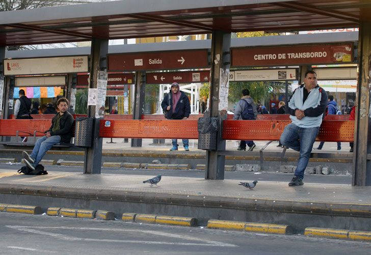 Cuáles son las líneas de colectivo que paran este jueves