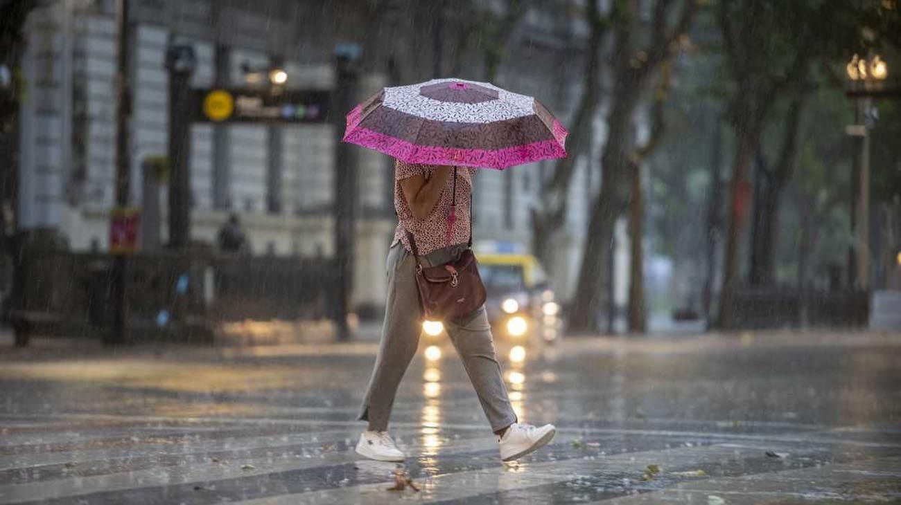 Hasta cuándo va a llover en la Ciudad de Buenos Aires y alrededores y dónde rigen alertas por tormentas fuertes