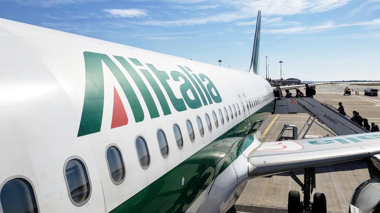 Sin reprogramaciones, Alitalia cancela los vuelos después del 15 de octubre