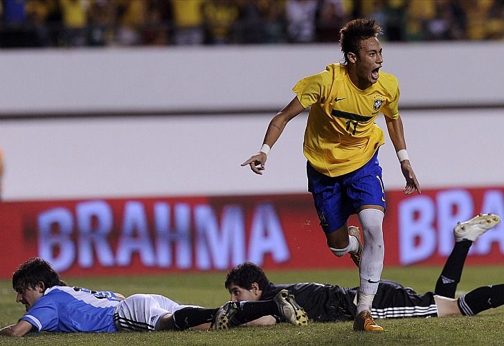Argentina perdió 2-0 el "Superclásico"