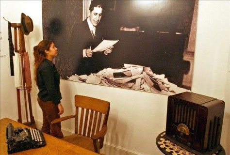 Roban objetos de Carlos Gardel