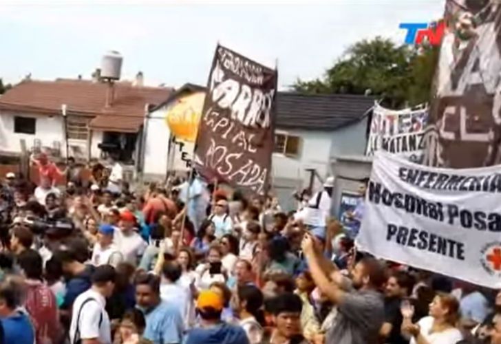 Trabajadores del Posadas cortaron la colectora Acceso Oeste