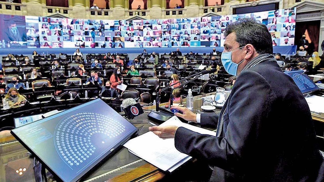 Avanza la causa por el escrache virtual a Sergio Massa: allanamientos e incautaciones