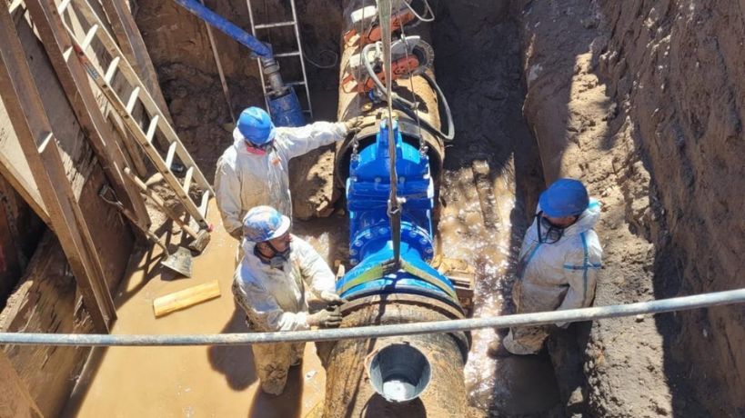 La Calera: reclaman obras por el deterioro de un caño de agua de más de 100 años