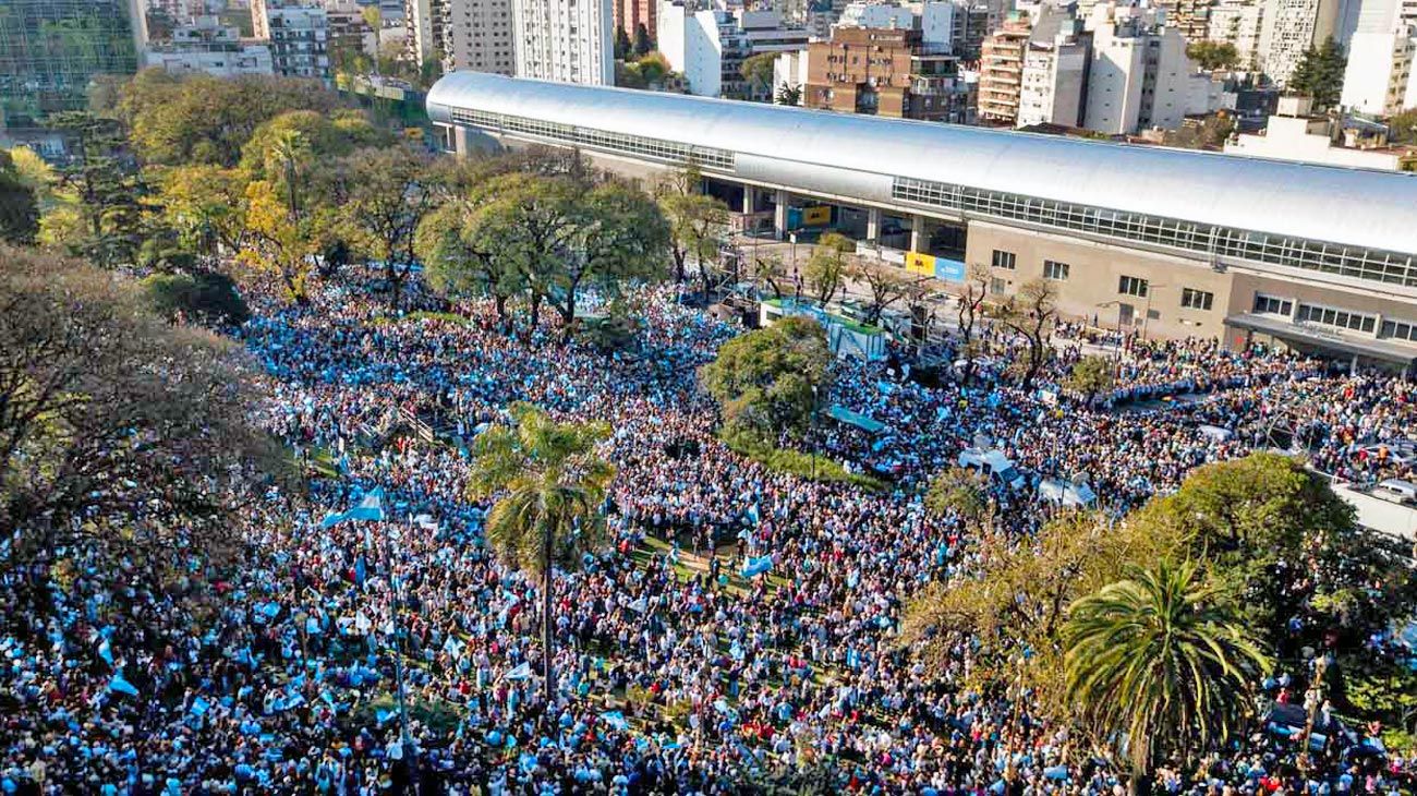 Macri relanzó su campaña y dijo: "Lo resolvemos nosotros o nadie"