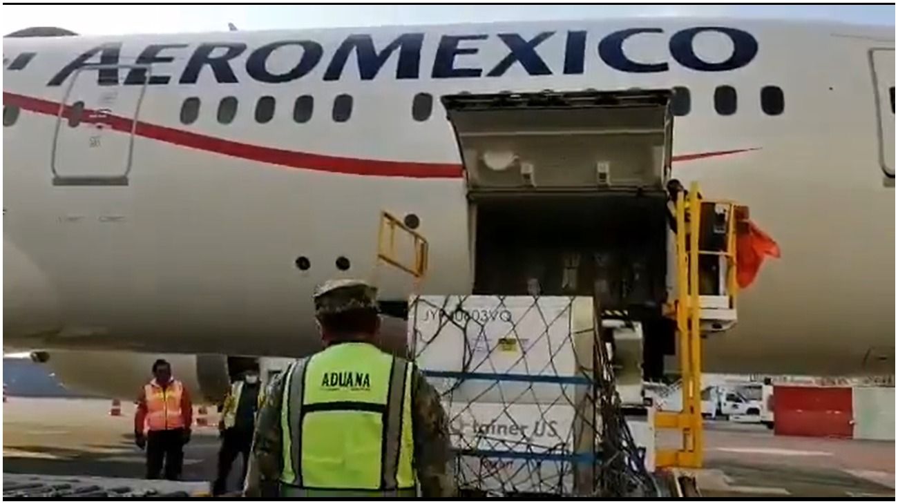 Llegaron a México 5,7 millones de vacunas de AstraZeneca producidas en Argentina para ser envasadas