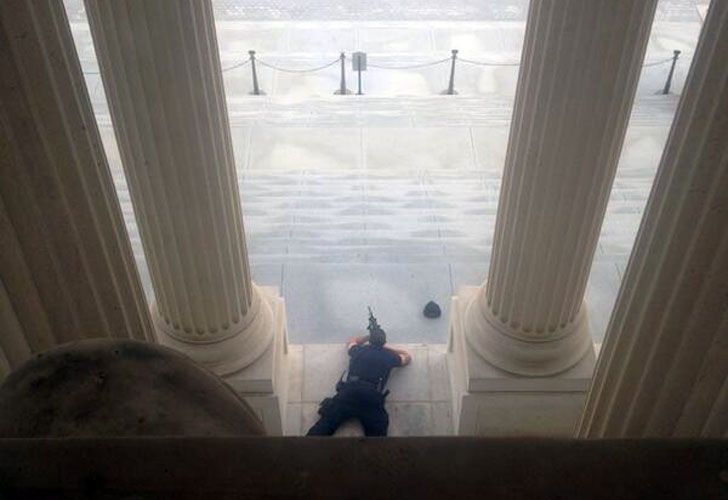 Cierran el Congreso de Estados Unidos en alerta por disparos