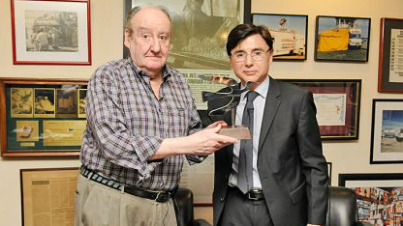 El día que Héctor Ricardo García recibió el Premio Perfil a la Trayectoria Periodística
