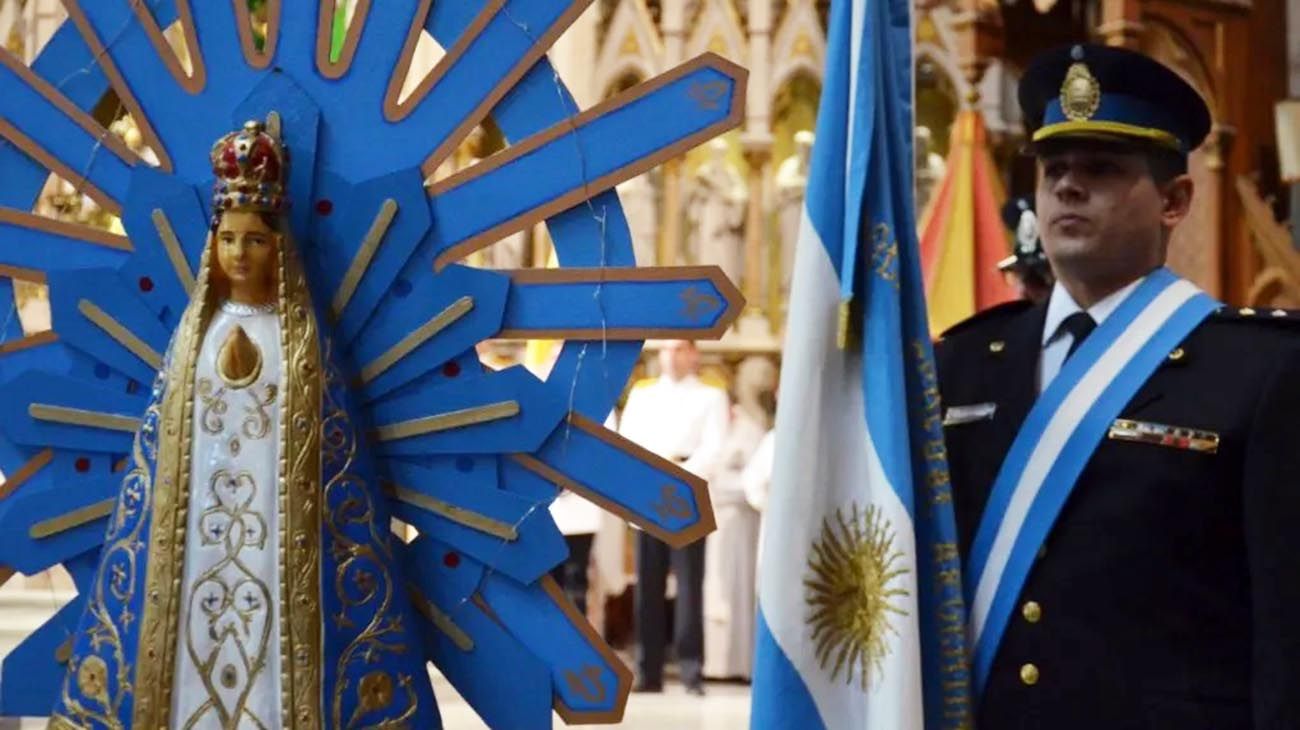 La Policía Federal nombra "Comisario Honorario" a la Virgen María