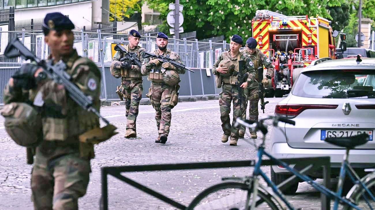 Tensión y preocupación en el Consulado de París