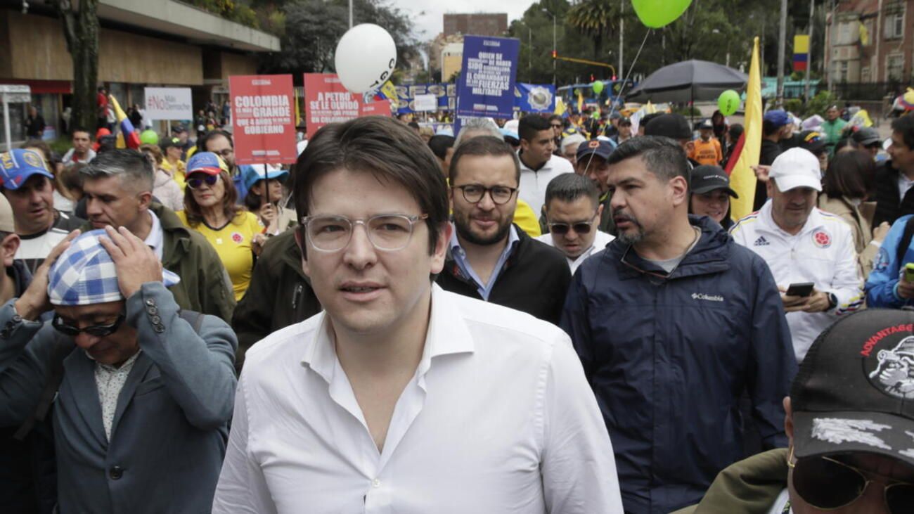 Miguel Uribe Londoño, padre del candidato asesinado en Colombia, se postulará en lugar de su hijo